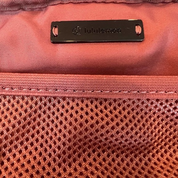OG Copper Clay lululemon Everywhere Belt Bag - Picture 10 of 13